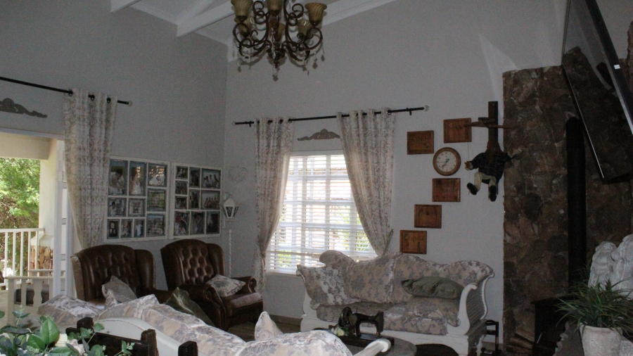 5 Bedroom Property for Sale in Parys Free State